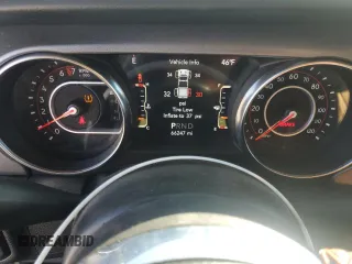 2020 Jeep Gladiator Mojave с VIN 1C6JJTEG6LL209312, выставлен на аукционе Copart как лот 41886445 с пробегом 66 247 миль миль и Списание • Salvage title. История ставок и продаж доступна на DreamBid. Изображение 9.