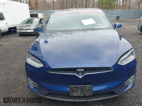 2016 Tesla Model X 70D with VIN 5YJXCBE20GF016173, listed as a IAAI auction lot 41809725 with 116,198 mi miles. Bid and sale history available at carsss.com. Image 12.