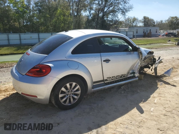 2013 Volkswagen Beetle Entry с VIN 3VWFP7AT9DM653613, выставлен на аукционе Copart как лот 48591595 с пробегом 121 307 миль миль и Списание • Salvage title. История ставок и продаж доступна на DreamBid. Изображение 3.