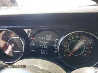 2021 Jeep Wrangler Unlimited Sahara z VIN 1C4HJXEN2MW528137, wystawiony jako IAAI lot #42134514 z przebiegiem 50 030 mil mil oraz . Historia ofert i sprzedaży dostępna na DreamBid. Obrazek 7.
