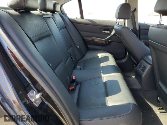 2011 BMW 3 Series 328i with VIN WBAPH5C54BA444424, listed as a Copart auction lot 60678395 with 91,440 mi miles and Salvage title. Bid and sale history available at DreamBid. Image 10.