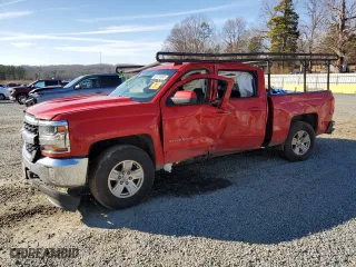 2018 Chevrolet Silverado 1500 LT with VIN 3GCUKREC6JG587563, listed as a Copart auction lot 84720984 with 0 mi miles and Salvage Title. Bid and sale history available at carsss.com. Image 1.