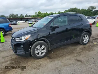 2021 Chevrolet Trax LT z VIN KL7CJLSB1MB322910, wystawiony jako Copart lot #54146665 z przebiegiem 103 229 mil mil oraz Szkoda całkowita • Salvage title. Historia ofert i sprzedaży dostępna na DreamBid. Obrazek 1.