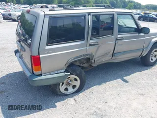 2000 Jeep Cherokee with VIN 1J4FF48S5YL174768, listed as a IAAI auction lot 42411154 with 204,428 mi miles and . Bid and sale history available at DreamBid. Image 6.