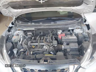 2019 Nissan Kicks S z VIN 3N1CP5CU5KL555586, wystawiony jako IAAI lot #42426743 z przebiegiem 122 015 mil mil oraz . Historia ofert i sprzedaży dostępna na DreamBid. Obrazek 10.