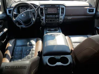 2018 Nissan Titan Pro-4X z VIN 1N6AA1E50JN526481, wystawiony jako Copart lot #71800504 z przebiegiem 147 463 mil mil oraz Szkoda całkowita • Salvage title. Historia ofert i sprzedaży dostępna na DreamBid. Obrazek 8.