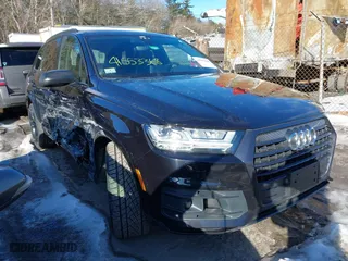 2019 Audi Q7 Prestige with VIN WA1VAAF70KD049749, listed as a IAAI auction lot 41553368 with 88,621 mi miles. Bid and sale history available at carsss.com. Image 1.