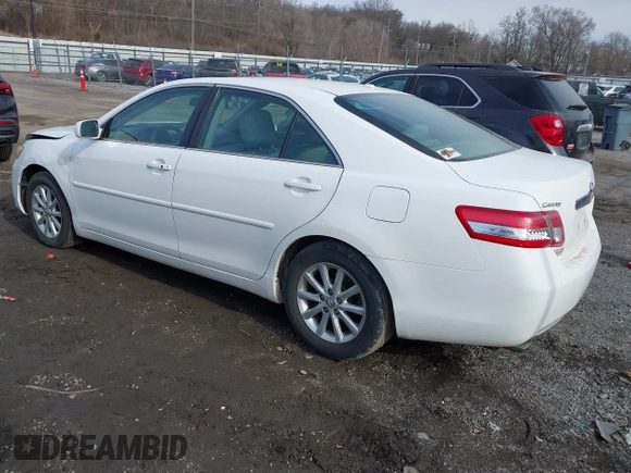 2011 Toyota Camry LE with VIN 4T1BK3EK0BU614245, listed as a IAAI auction lot 41850175 with 267,618 mi miles. Bid and sale history available at carsss.com. Image 3.