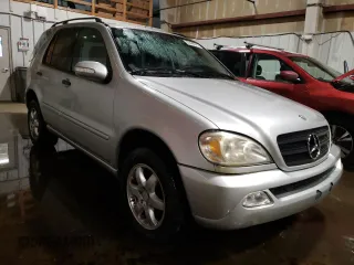 2002 Mercedes-Benz M 320/430/500 with VIN 4JGAB54E92A371393, listed as a Copart auction lot 52440815 with 119,610 mi miles and Clean Title. Bid and sale history available at DreamBid. Image 4.