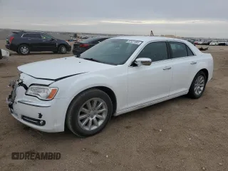 2014 Chrysler 300 with VIN 2C3CCAET3EH109234, listed as a Copart auction lot 82527694 with 124,802 mi miles and Salvage Title. Bid and sale history available at carsss.com. Image 1.