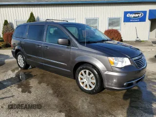 2015 Chrysler Town & Country Touring with VIN 2C4RC1BG8FR645492, listed as a Copart auction lot 51980835 with 117,958 mi miles and Non Repairable. Bid and sale history available at carsss.com. Image 4.