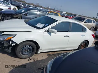 2017 Nissan Altima SV with VIN 1N4AL3AP8HC256167, listed as a IAAI auction lot 41576901 with 83,032 mi miles and . Bid and sale history available at DreamBid. Image 14.