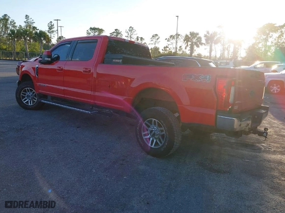 2017 Ford Super Duty F-250 SRW Lariat with VIN 1FT7W2BT5HEB83586, listed as a IAAI auction lot 41902027 with 20,479 mi miles. Bid and sale history available at carsss.com. Image 3.