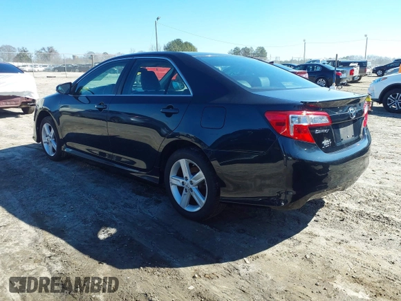 2012 Toyota Camry L with VIN 4T1BF1FK3CU198555, listed as a IAAI auction lot 41427464 with 185,054 mi miles. Bid and sale history available at carsss.com. Image 3.