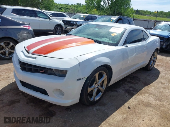 2010 Chevrolet Camaro 2SS z VIN 2G1FK1EJ6A9170374, wystawiony jako IAAI lot #42241453 z przebiegiem 182 673 mil mil oraz . Historia ofert i sprzedaży dostępna na DreamBid. Obrazek 18.