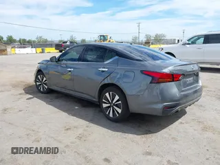 2019 Nissan Altima SL with VIN 1N4BL4EV1KC187977, listed as a IAAI auction lot 42001125 with 157,080 mi miles and . Bid and sale history available at DreamBid. Image 3.