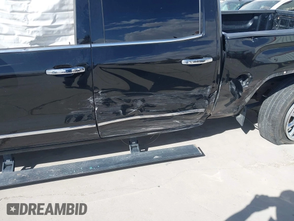 2014 GMC Sierra 1500 Denali z VIN 3GTU2WEJ1EG339532, wystawiony jako IAAI lot #41776273 z przebiegiem 238 250 mil mil oraz . Historia ofert i sprzedaży dostępna na DreamBid. Obrazek 6.