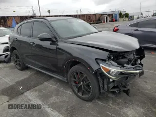 2020 Alfa Romeo Stelvio Sport z VIN ZASPAJAN9L7C95274, wystawiony jako Copart lot #57293245 z przebiegiem 63 881 mil mil oraz Szkoda całkowita • Salvage title. Historia ofert i sprzedaży dostępna na DreamBid. Obrazek 4.