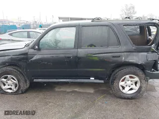 1998 Toyota 4Runner with VIN JT3GM84R2W0034920, listed as a IAAI auction lot 41550366 with 208,407 mi miles. Bid and sale history available at carsss.com. Image 14.