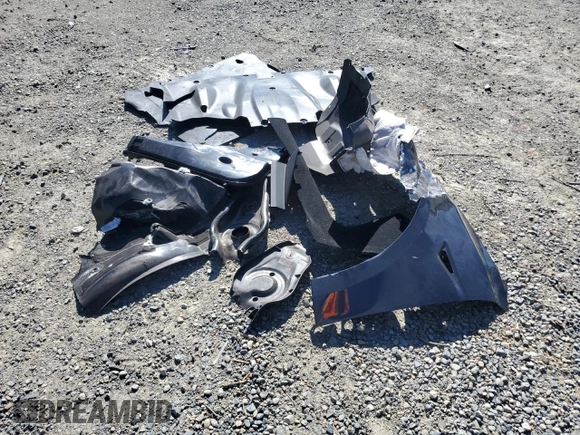 2024 Tesla Model 3 z VIN 5YJ3E1EA8RF741761, wystawiony jako Copart lot #46134875 z przebiegiem 15 537 mil mil oraz Szkoda całkowita • Salvage title. Historia ofert i sprzedaży dostępna na DreamBid. Obrazek 14.