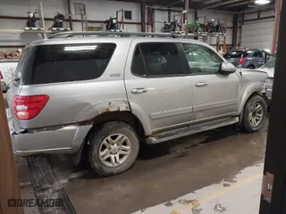 2004 Toyota Sequoia SR5 with VIN 5TDBT44A64S227125, listed as a IAAI auction lot 41245341 with 220,014 mi miles. Bid and sale history available at carsss.com. Image 4.