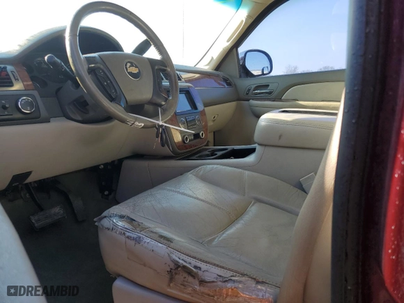 2007 Chevrolet Silverado 1500 LTZ with VIN 3GCEK13M67G511626, listed as a Copart auction lot 46937475 with 371,685 mi miles and Salvage Title. Bid and sale history available at carsss.com. Image 7.