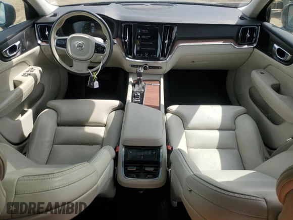 2020 Volvo V60 z VIN YV4102WK7L1039205, wystawiony jako Copart lot #51996285 z przebiegiem 44 517 mil mil oraz Czysty tytuł • Clean title. Historia ofert i sprzedaży dostępna na DreamBid. Obrazek 8.