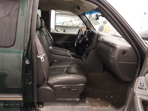 2003 Chevrolet Silverado 1500 LT with VIN 2GCEK19T131205144, listed as a IAAI auction lot 42099917 with 114,240 mi miles and . Bid and sale history available at DreamBid. Image 5.