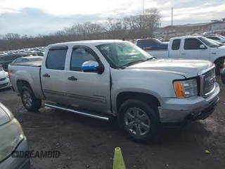 2010 GMC Sierra 1500 SLE z VIN 3GTRCVE0XAG117991, wystawiony jako IAAI lot #41549994 z przebiegiem 245 256 mil mil oraz . Historia ofert i sprzedaży dostępna na DreamBid. Obrazek 13.
