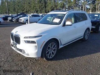 2023 BMW X7 xDrive40i with VIN 5UX23EM08P9N90606, listed as a IAAI auction lot 41692128 with 34,752 mi miles. Bid and sale history available at carsss.com. Image 19.