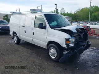 2011 Ford Econoline Cargo Commercial z VIN 1FTNE2EL6BDB35128, wystawiony jako IAAI lot #42088056 z przebiegiem 146 609 mil mil oraz . Historia ofert i sprzedaży dostępna na DreamBid. Obrazek 1.