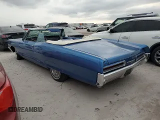 1966 Pontiac Bonneville z VIN 262676P294393, wystawiony jako Copart lot #76466334 z przebiegiem 29 392 mil mil oraz Szkody całkowita. Historia ofert i sprzedaży dostępna na DreamBid. Obrazek 2.