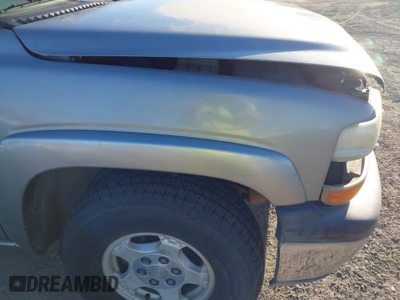 2002 Chevrolet Silverado 1500 LT with VIN 2GCEK19T721157549, listed as a IAAI auction lot 41636702 with 271,859 mi miles. Bid and sale history available at carsss.com. Image 16.