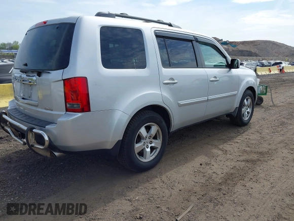 2009 Honda Pilot EX-L with VIN 5FNYF48599B025471, listed as a IAAI auction lot 42133938 with 217,105 mi miles. Bid and sale history available at carsss.com. Image 4.