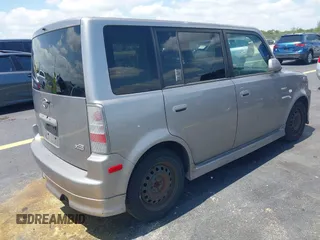 2006 Scion xB z VIN JTLKT324264122365, wystawiony jako IAAI lot #42315138 z przebiegiem 294 826 mil mil oraz . Historia ofert i sprzedaży dostępna na DreamBid. Obrazek 4.
