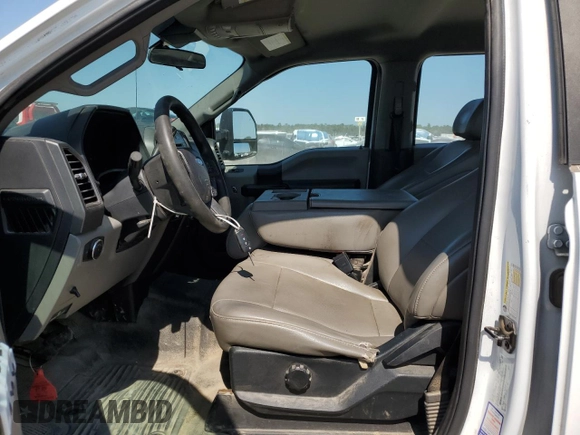 2020 Ford F-250 XL z VIN 1FT7W2A68LED48003, wystawiony jako Copart lot #75399424 z przebiegiem 95 598 mil mil oraz Szkoda całkowita • Salvage title. Historia ofert i sprzedaży dostępna na DreamBid. Obrazek 7.