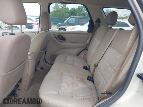 2006 Ford Escape XLT с VIN 1FMYU03146KB11557, выставлен на аукционе IAAI как лот 42433122 с пробегом 127 080 миль миль и . История ставок и продаж доступна на DreamBid. Изображение 8.