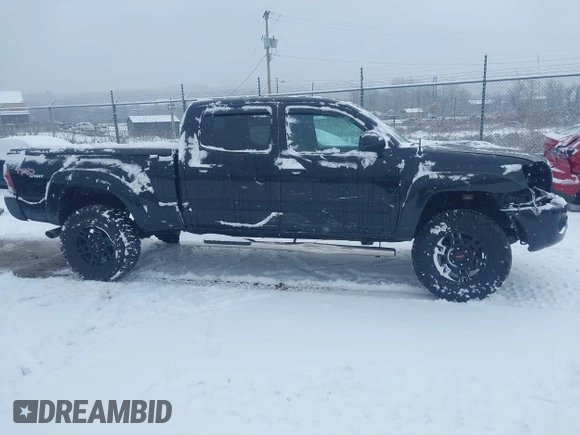 2011 Toyota Tacoma with VIN 3TMMU4FN8BM025440, listed as a IAAI auction lot 41246630 with 137,341 mi miles and . Bid and sale history available at DreamBid. Image 13.