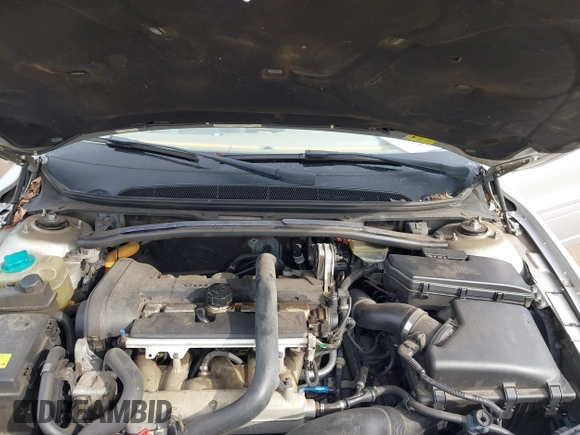 2005 Volvo S80 with VIN YV1TS592351393741, listed as a IAAI auction lot 41463037 with 1 mi miles. Bid and sale history available at carsss.com. Image 10.