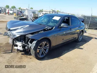2015 BMW 3 Series 328i с VIN WBA3C1C52FP852509, выставлен на аукционе IAAI как лот 42164622 с пробегом Не указан миль и . История ставок и продаж доступна на DreamBid. Изображение 2.