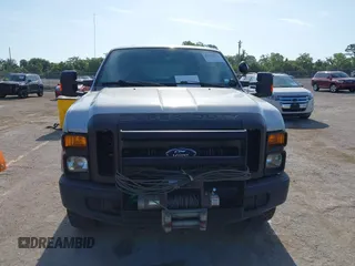 2008 Ford Super Duty F-250 SRW XL with VIN 1FTSX21R28EB04744, listed as a IAAI auction lot 42173672 with 168,960 mi miles. Bid and sale history available at carsss.com. Image 12.