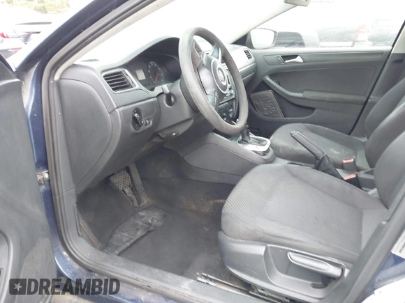 2012 Volkswagen Jetta S с VIN 3VW2K7AJ4CM410723, выставлен на аукционе IAAI как лот 42450418 с пробегом 161 730 миль миль и . История ставок и продаж доступна на DreamBid. Изображение 5.