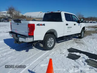 2021 Ford F-250 XL z VIN 1FT7W2B6XMEC73448, wystawiony jako IAAI lot #41631438 z przebiegiem 110 255 mil mil oraz . Historia ofert i sprzedaży dostępna na DreamBid. Obrazek 4.