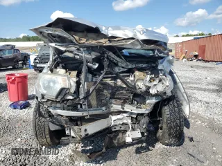 2013 Toyota Tacoma with VIN 3TMLU4EN7DM132916, listed as a Copart auction lot 59885795 with 196,011 mi miles and Salvage title. Bid and sale history available at DreamBid. Image 5.