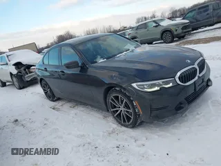 2022 BMW 3 Series 330i xDrive with VIN 3MW5R7J09N8C42010, listed as a IAAI auction lot 41333720 with 22,695 mi miles. Bid and sale history available at carsss.com. Image 1.
