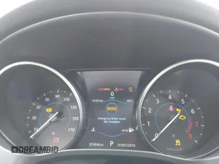 2017 Jaguar F-Pace 35t z VIN SADCS2BV5HA068252, wystawiony jako IAAI lot #42035878 z przebiegiem 74 046 mil mil oraz . Historia ofert i sprzedaży dostępna na DreamBid. Obrazek 7.