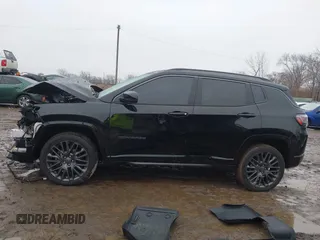 2022 Jeep Compass High Altitude with VIN 3C4NJDCB1NT142939, listed as a IAAI auction lot 41683243 with 43,656 mi miles and . Bid and sale history available at DreamBid. Image 13.