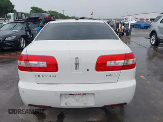 2008 Lincoln MKZ z VIN 3LNHM26TX8R625632, wystawiony jako IAAI lot #41905293 z przebiegiem 205 485 mil mil oraz . Historia ofert i sprzedaży dostępna na DreamBid. Obrazek 21.