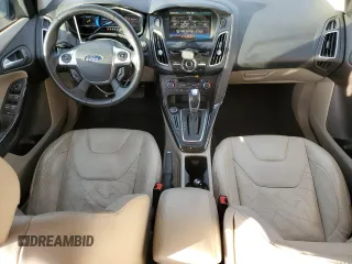 2015 Ford Focus Electric with VIN 1FADP3R40FL348785, listed as a Copart auction lot 84516374 with 85,633 mi miles and Salvage title. Bid and sale history available at DreamBid. Image 8.