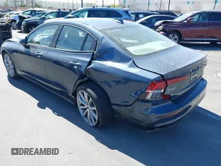 2019 Volvo S60 Momentum with VIN 7JR102FK6KG011458, listed as a IAAI auction lot 41515206 with 42,848 mi miles. Bid and sale history available at carsss.com. Image 3.